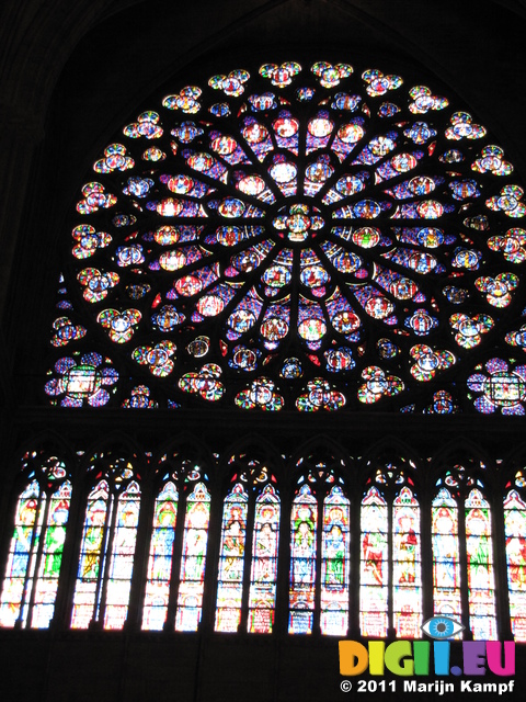 SX18542 Windows in Cathedrale Notre Dame de Paris